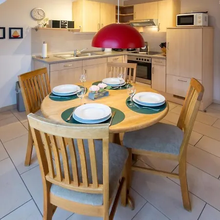 Wattlooper Apartment *